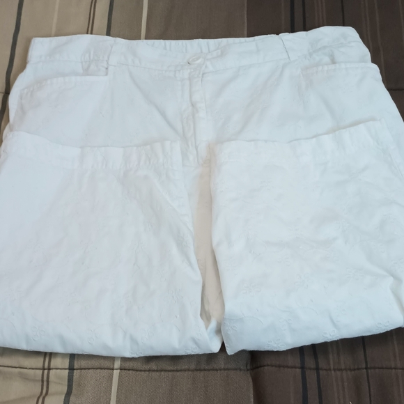 White Stag White Embroidered Capris 18 - Picture 4 of 8